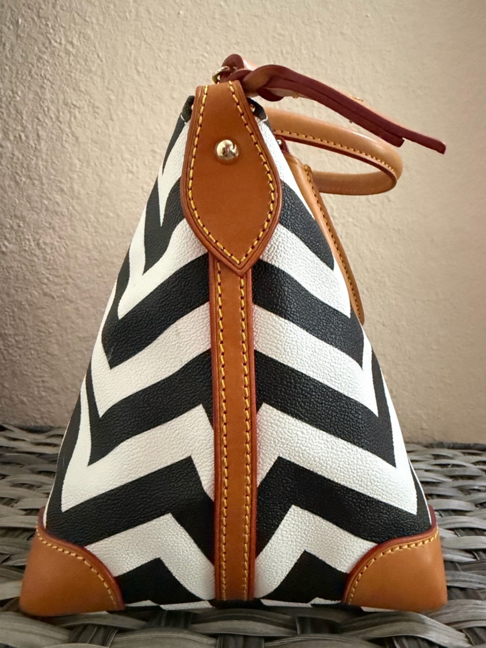 Dooney & Bourke Black & White Chevron Top Handle Satchel - Tan Leather Trim - Picture 5 of 14